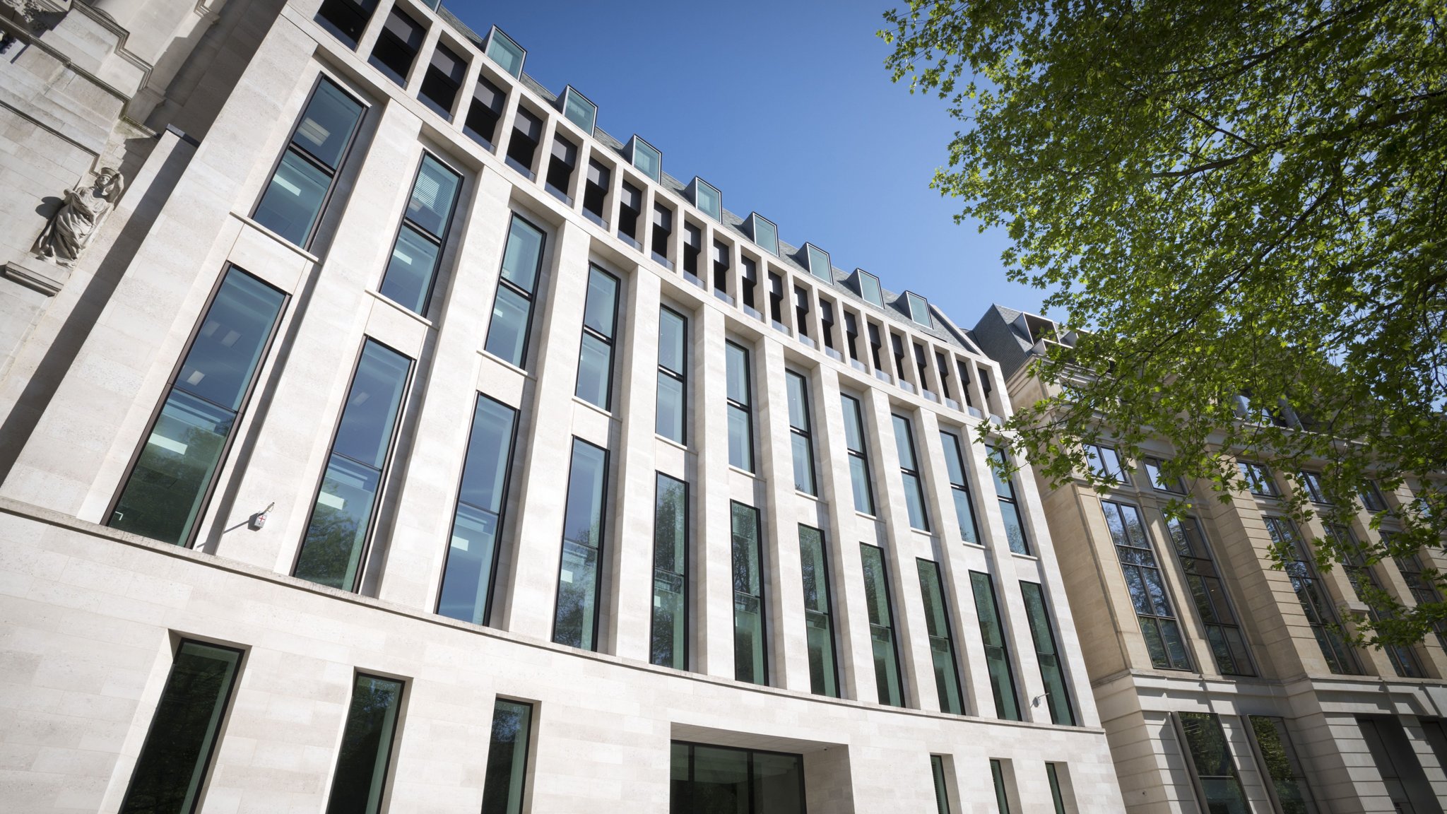 Offices Of The Future Inside Fund Managers Glitzy New Hqs