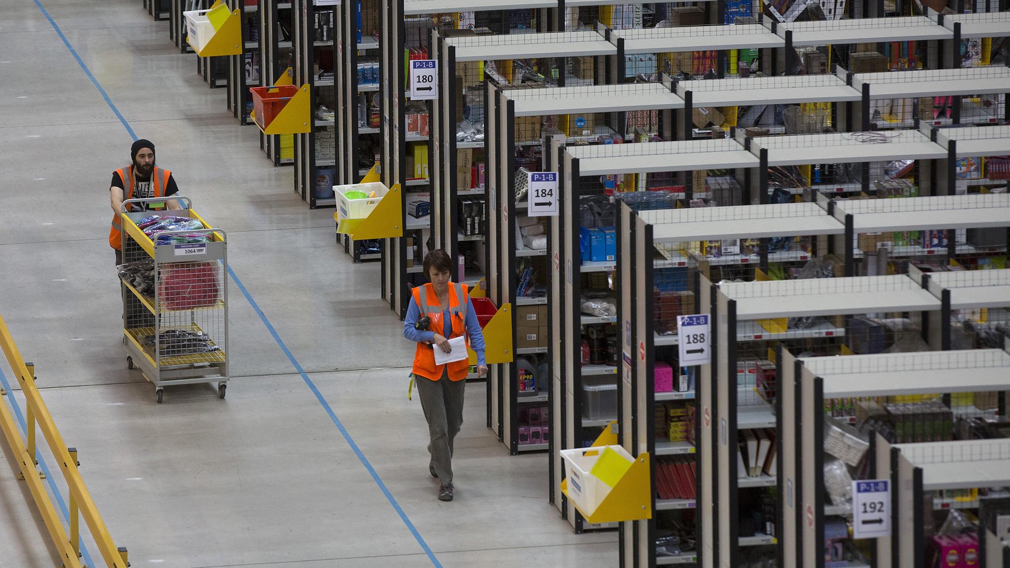 amazon-sets-its-sights-on-mba-students-financial-times