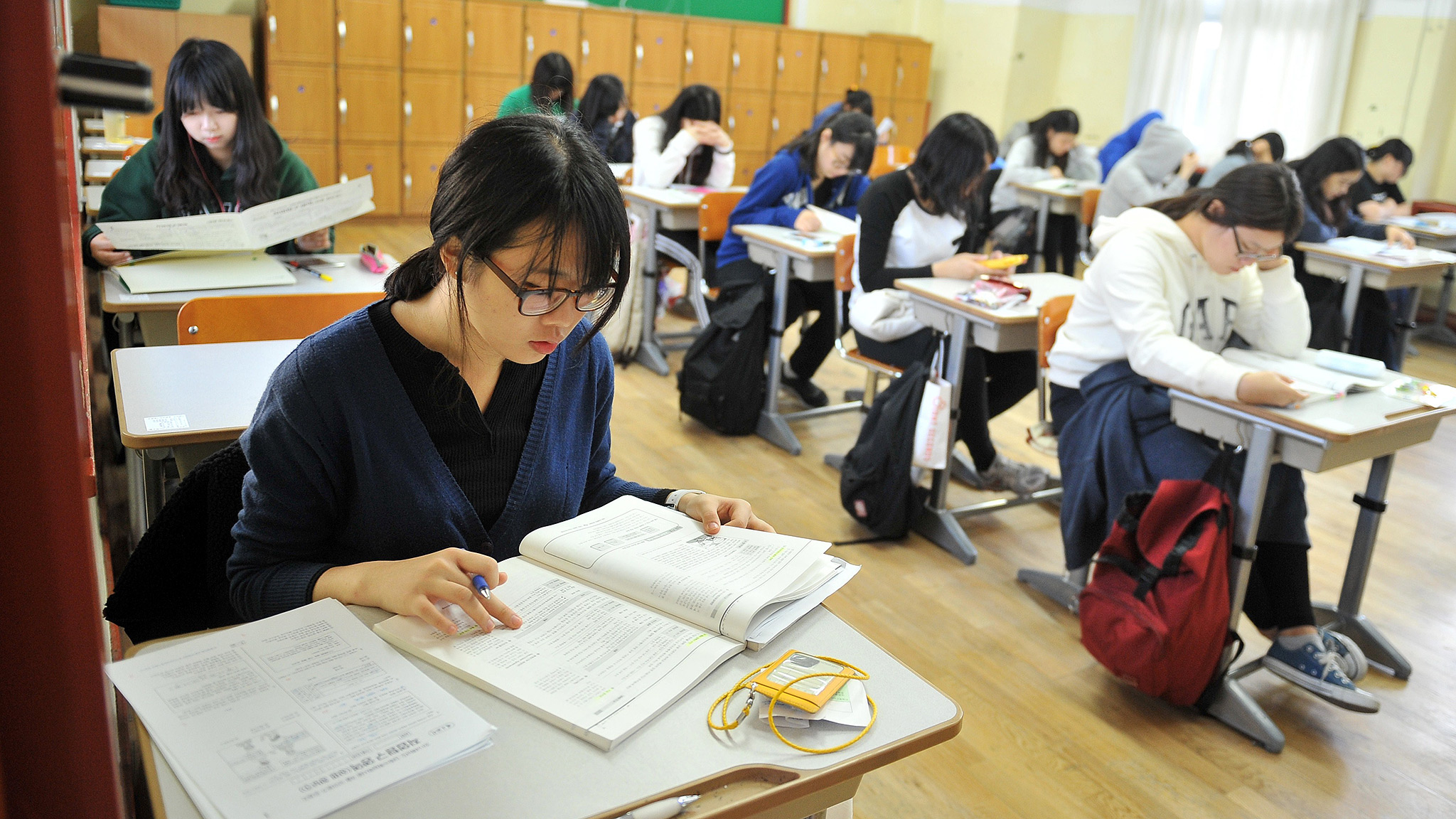 University exam brings South Korea to standstill
