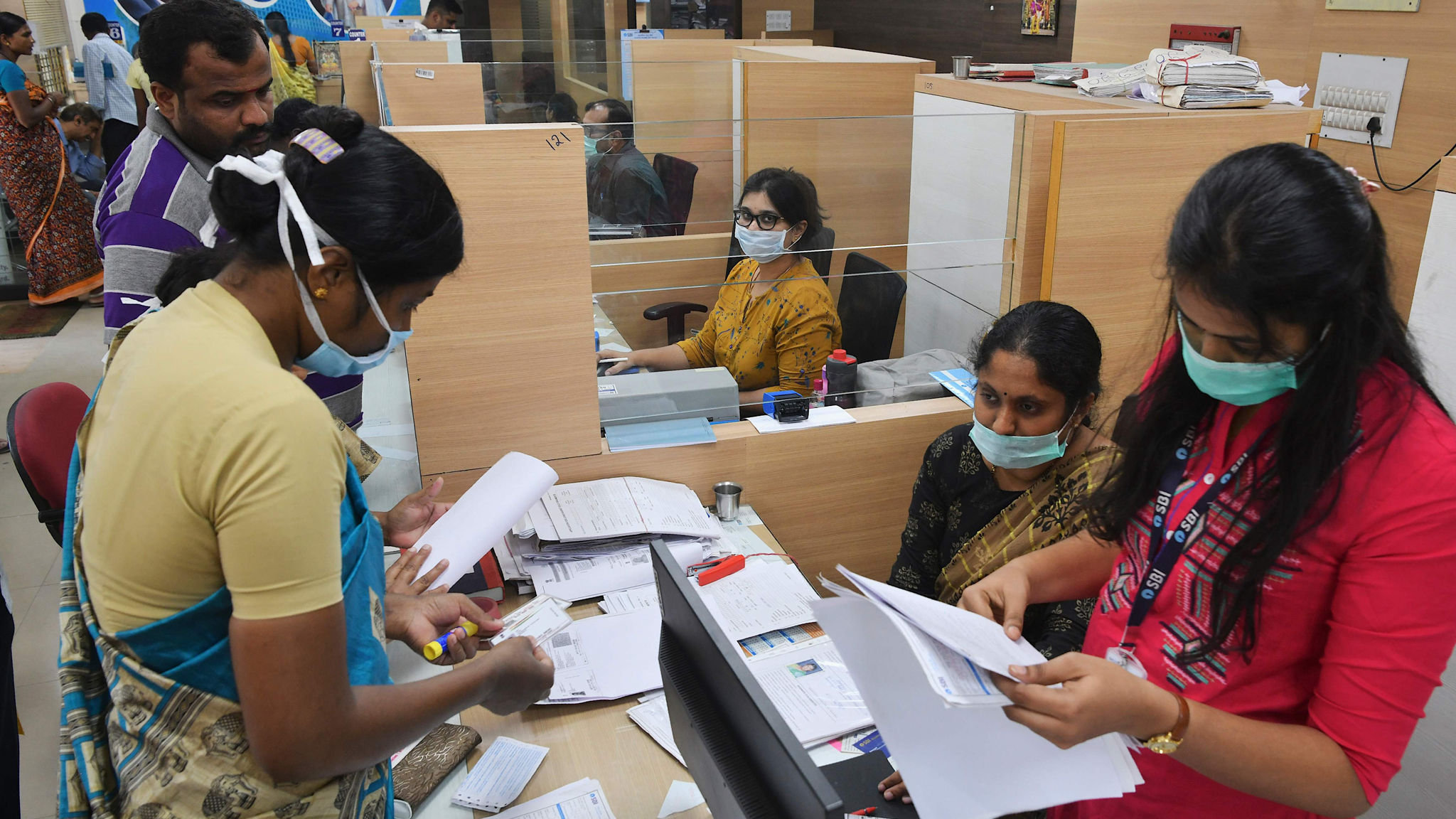 Coronavirus threatens India's banking recovery before it even starts |  Financial Times