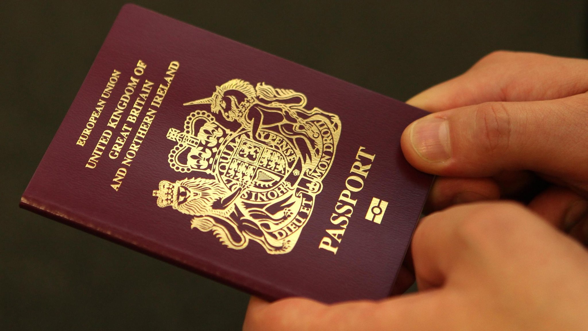 british-passport-applications-from-eu-residents-up-by-a-third