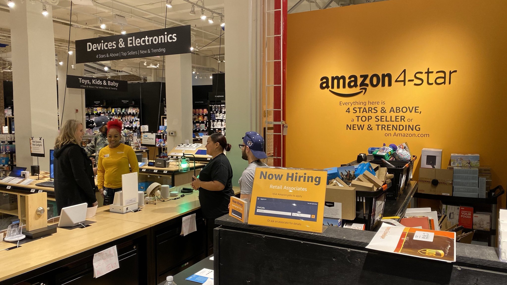 Amazon S 4 Star Stores Could Be The Future Of Bricks And Mortar Retail Financial Times