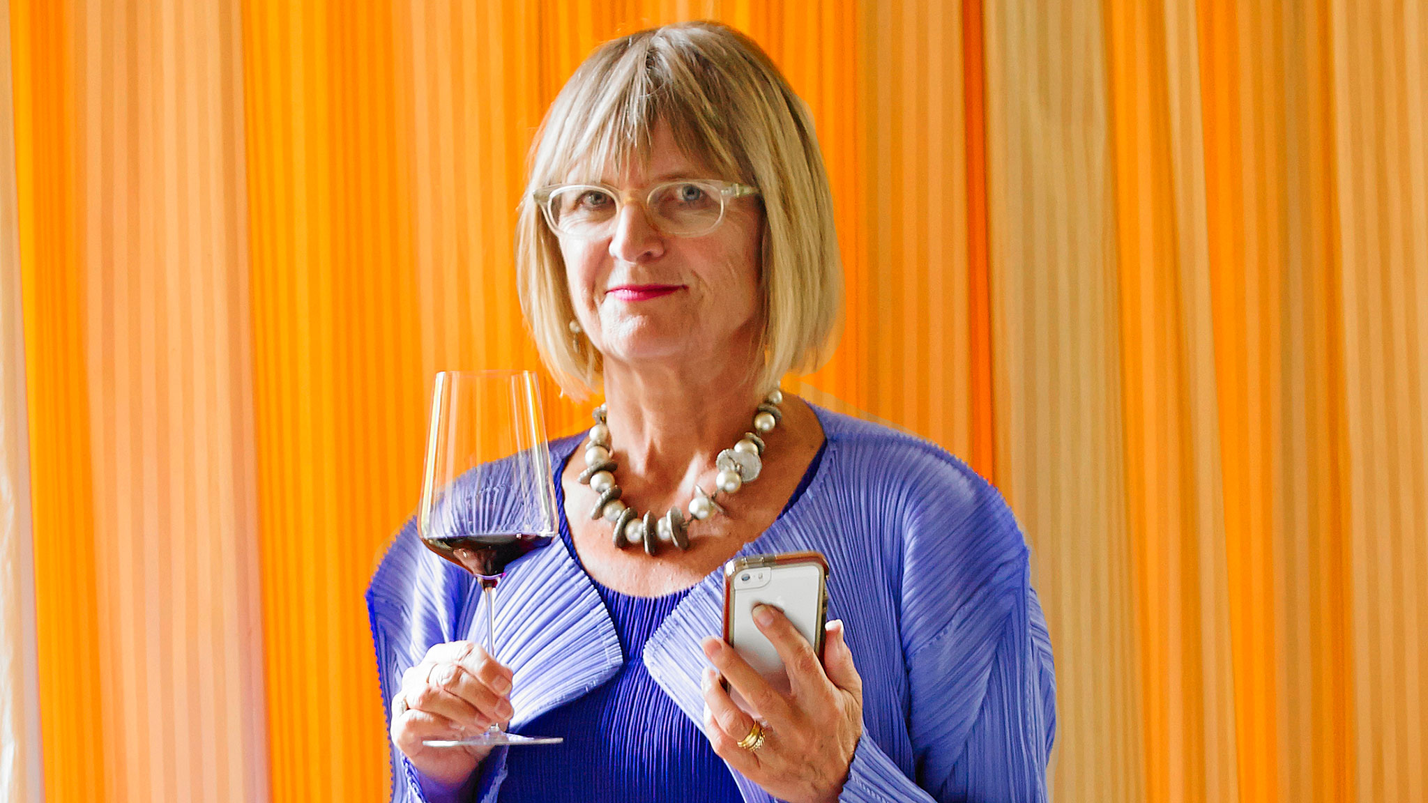 Jancis Robinson on wine experts versus amateurs