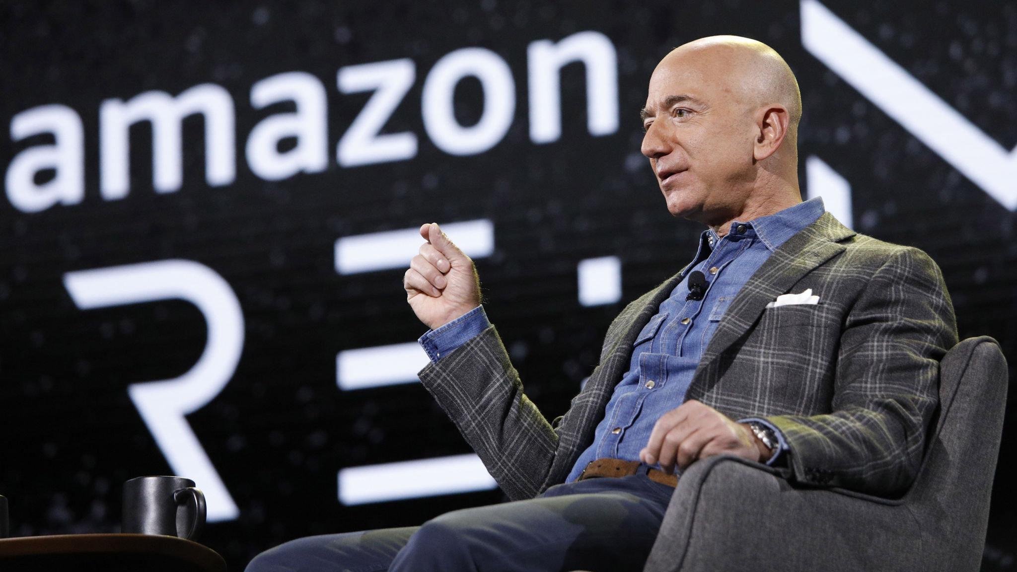 Jeff Bezos sells $3.5bn of Amazon shares in a week | Financial Times