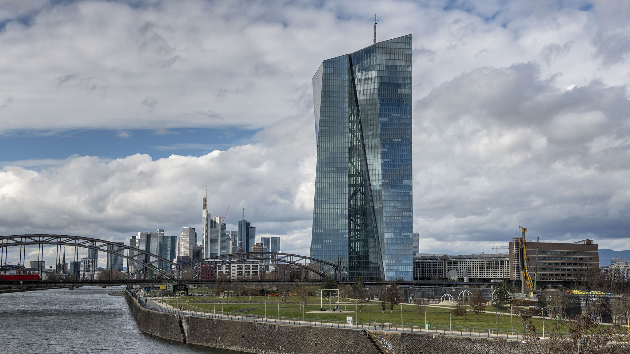 Banks Come Up Against Tough Market For Bail In Debt Financial Times