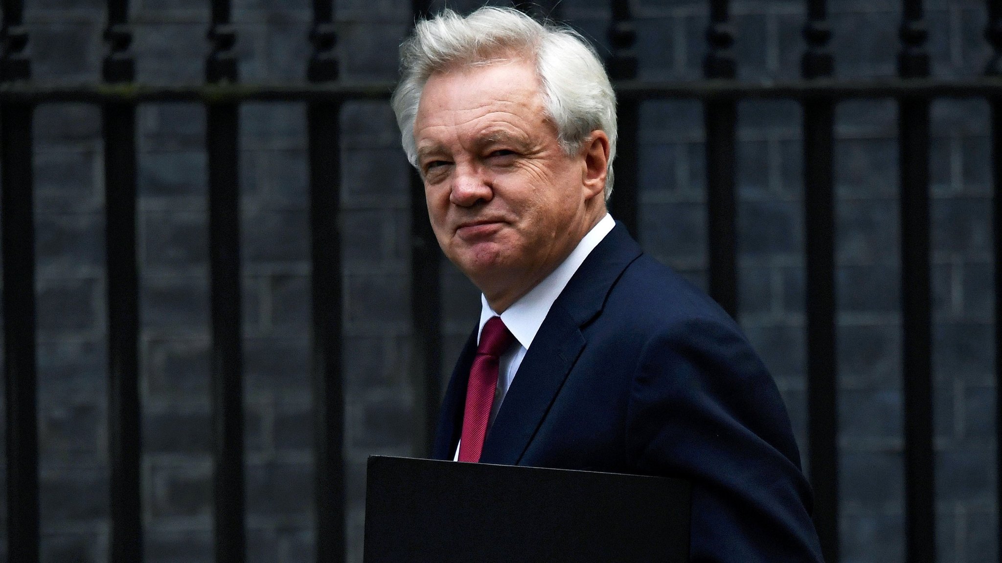 Whitehall seeks consultancies to help with Brexit