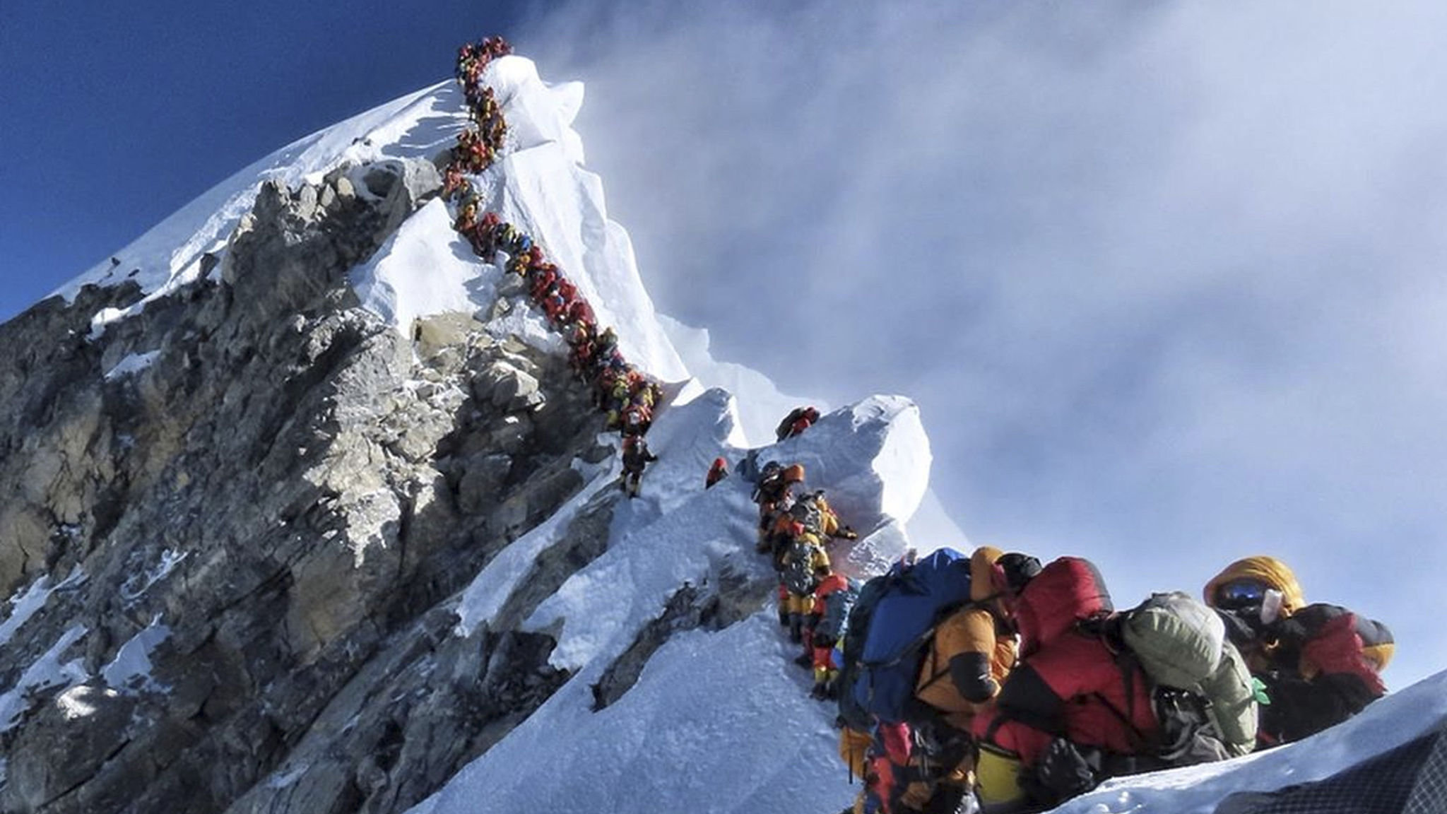 Mt Everest Deaths And Overcrowding Spark Anger Over Commercialisation Financial Times