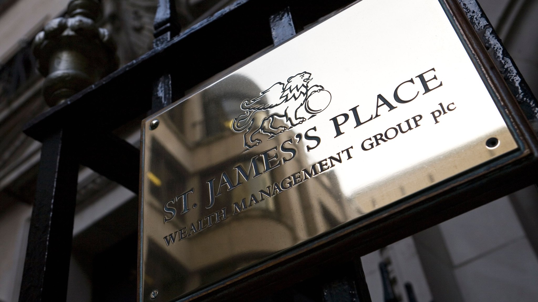 St James’s Place to publish bond and pension charges online