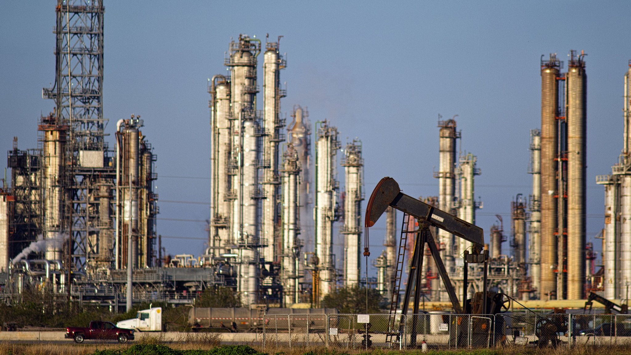 Chinese ‘teapot’ refineries brew coordinated crude sourcing