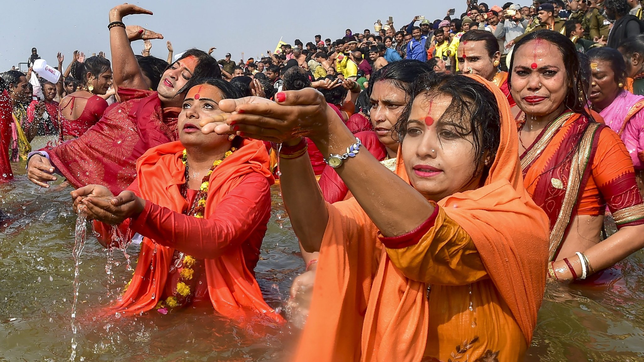 India&#39;s Kumbh Mela festival puts Narendra Modi&#39;s pledges to test |  Financial Times