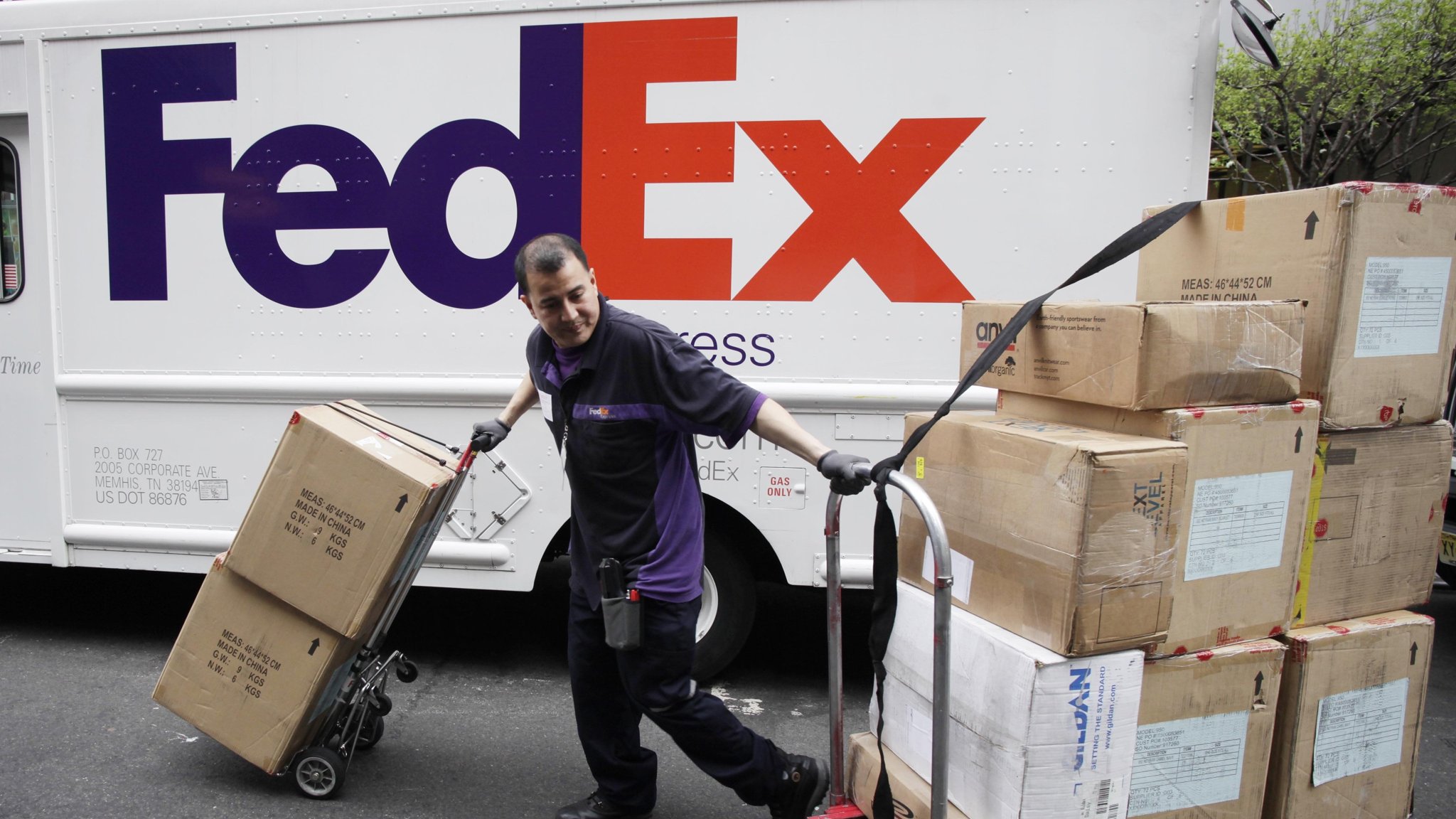 fedex suitcase