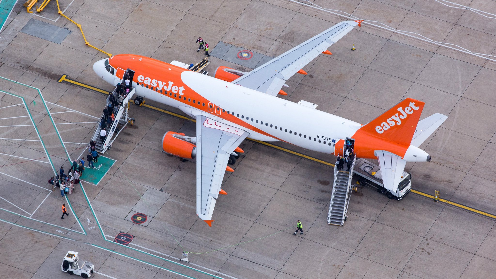 easyjet toy planes