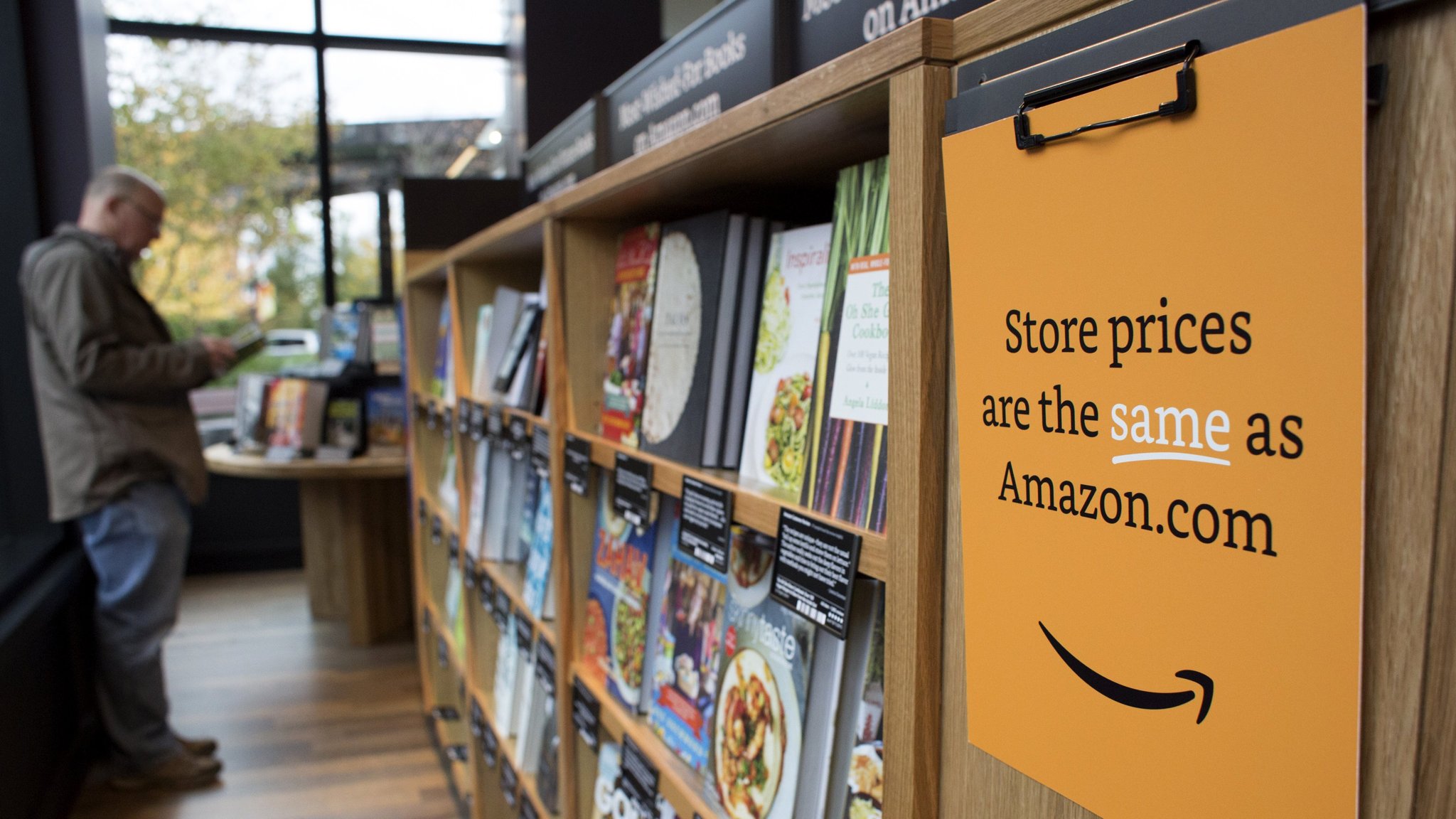 Amazon Opens A New Chapter With Bookstore Financial Times