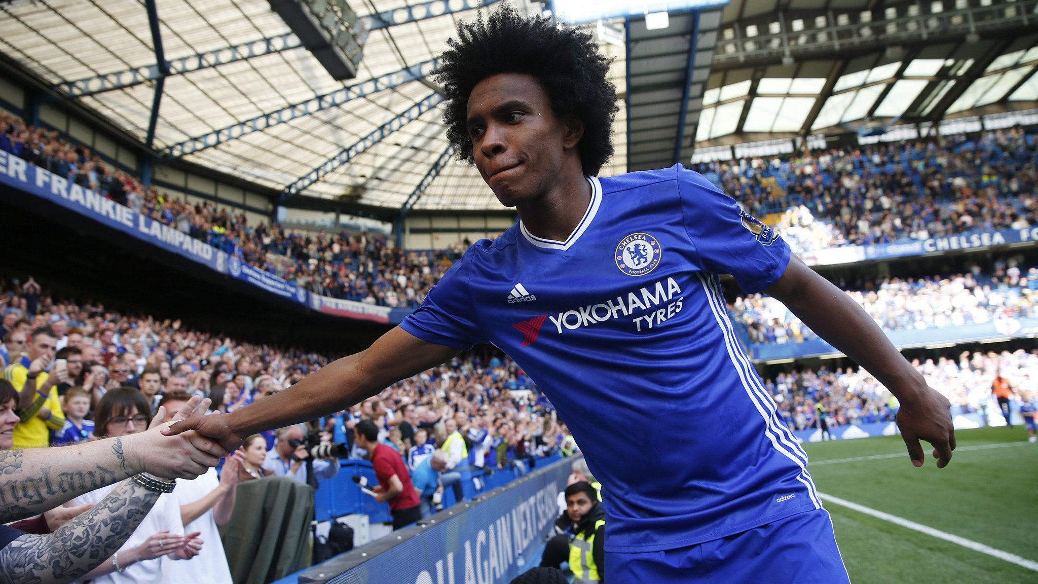 Nike nets Chelsea FC deal worth £600m | Financial Times