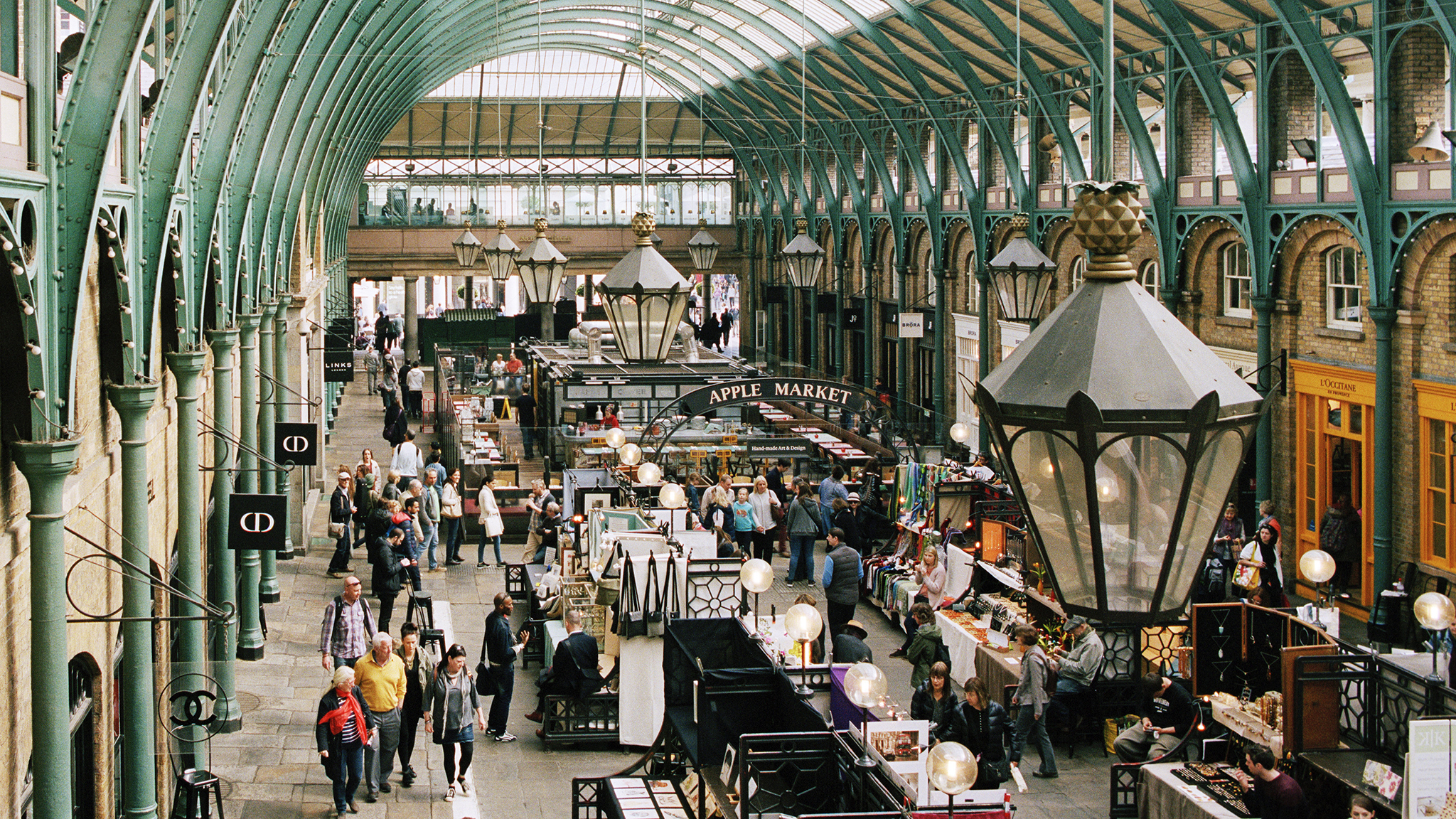 Market Stalls In London S Covent Garden Financial Times