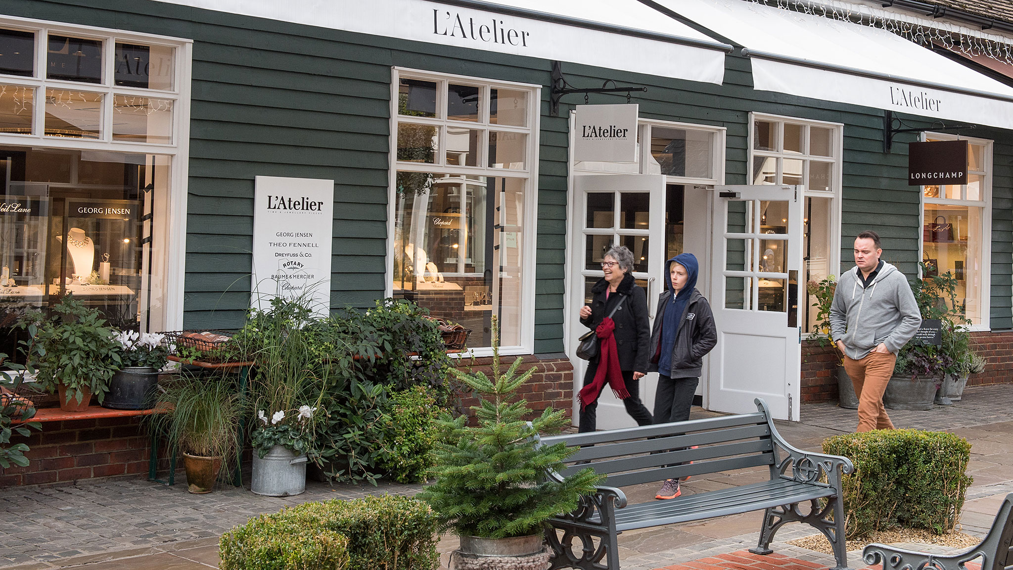 longchamp bicester village